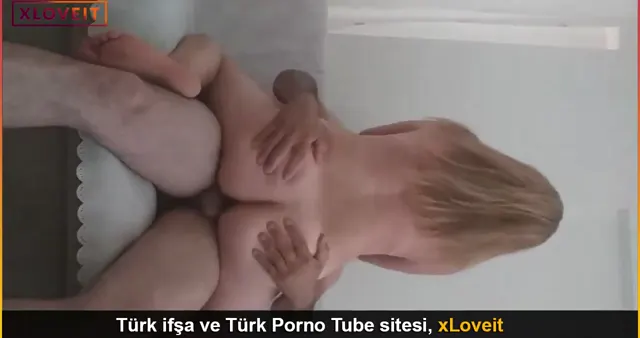 Ankaralı sevgilimi evinde siktim — Amatör Porno · sahne 2