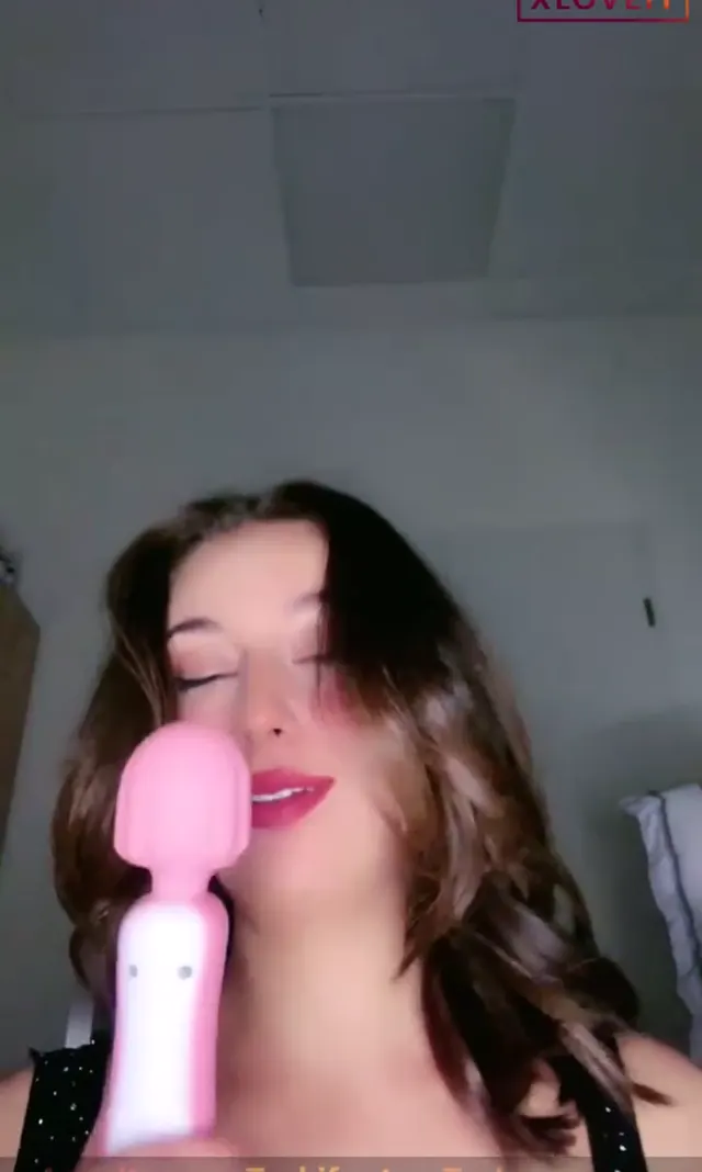 Tango Cansu — Cansu ifşa Elinden whisky bardağı canlı yayında · sahne 1