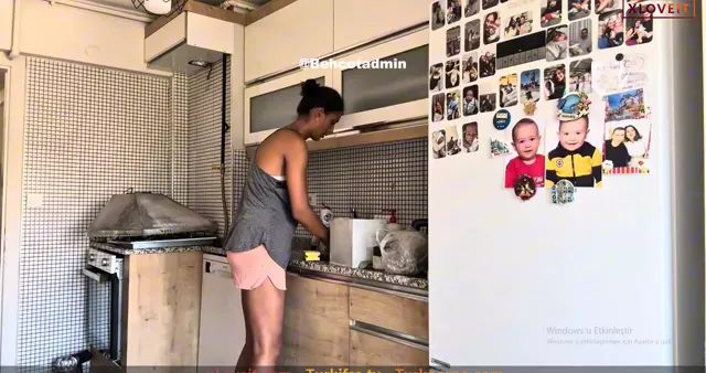 Göksu Düldül — Göksu Düldül ifşa nude Youtube katıl Part 11 seyret · sahne 1