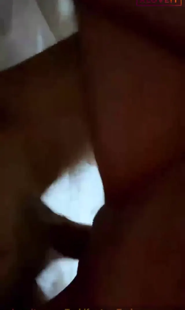 Gözdenur Sancak Porno Kucakta sikilip boşalttı — Mobil Porno · sahne 2