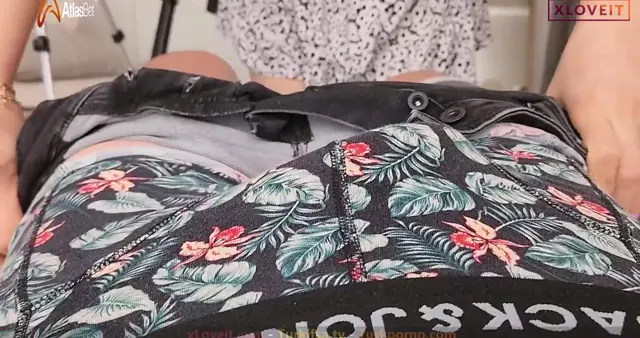 HD Porno Kyla Suzin internetten tanışıp sikişti — KylaSuzin — Konulu Porno · sahne 1