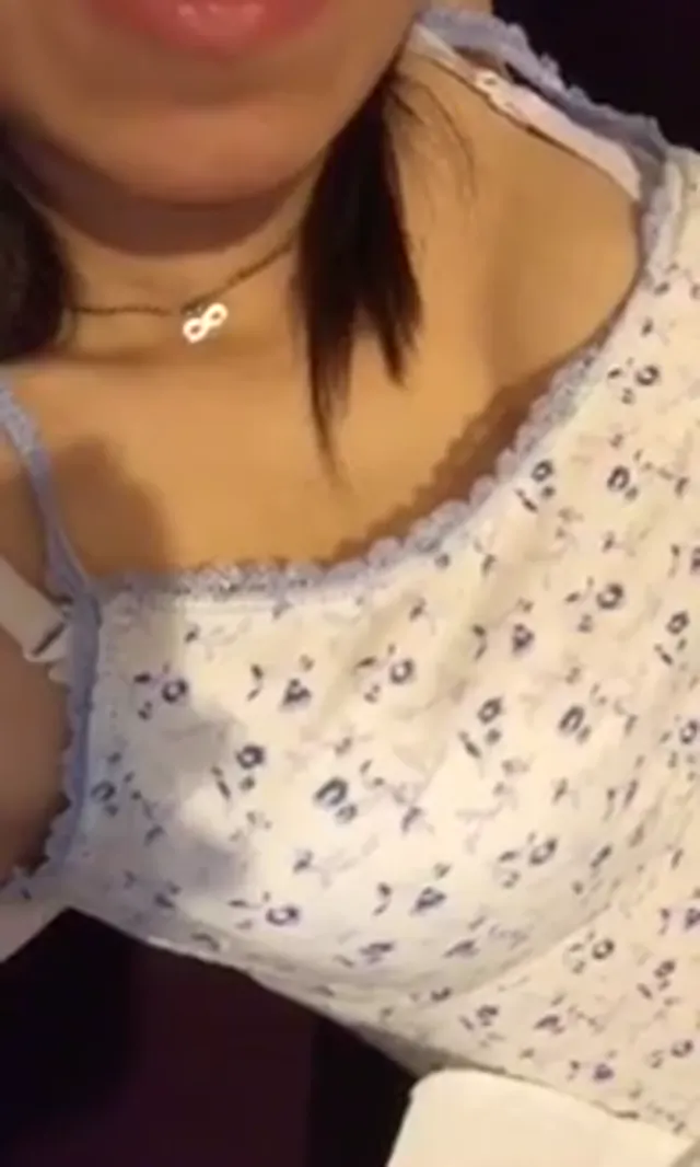 Karısının nasıl sakso çektiğini herkese izletti — Amatör Porno · sahne 2