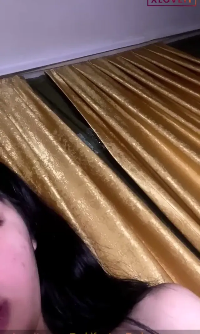 Kleopatra Gamze — Kleopatra Gamze ifşa Mavi jartiyerli nude yayını · sahne 2