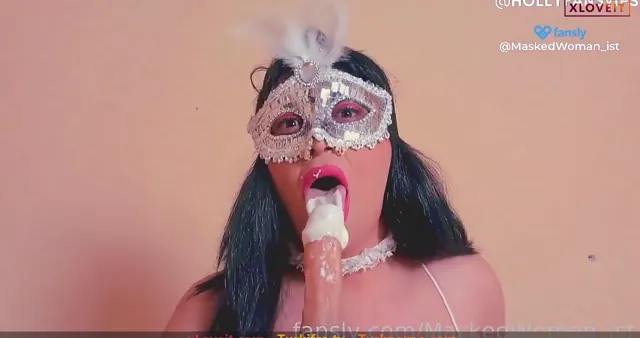 Masked Woman — Masked Woman ifşa Türk Fansly hatunu kremalı video çekti · sahne 1