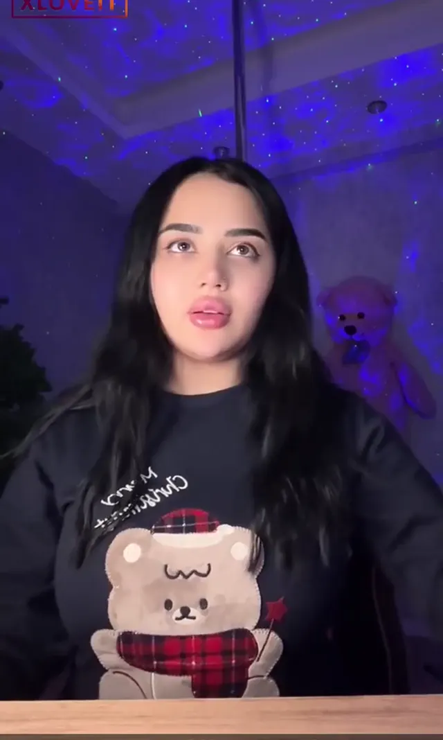 Melek Azad — Melek Azad ifşa eski evinde twerk bari yari bari yari · sahne 2