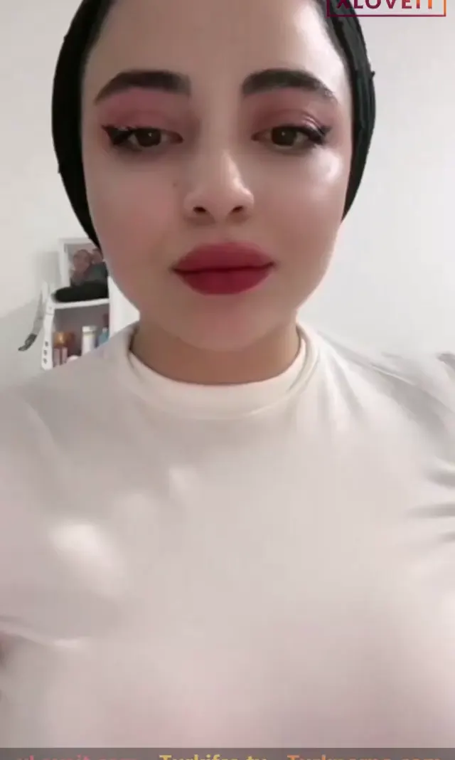 Tango Ceyda — Tango Ceyda ifşa Kapalı koca meme göt karşında · sahne 3