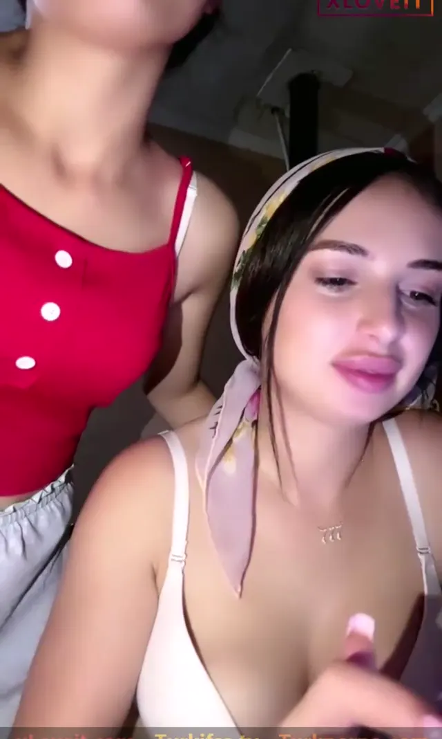 Türbanlı Biricik ifşa 2 kaşar kankasıyla yayında — Tango Biricik — Canlı Yayınlar · sahne 1
