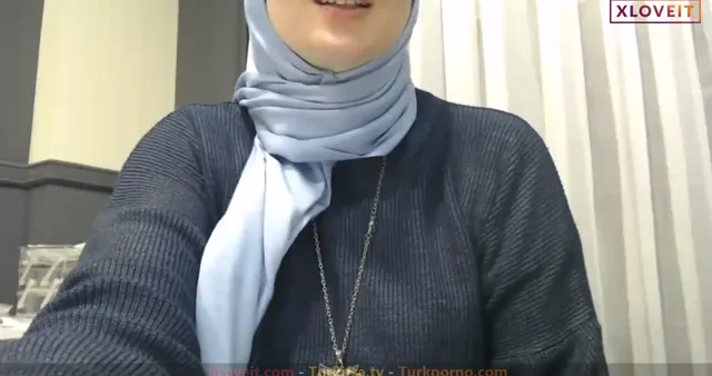 xprensesx — Xprensesx ifşa yarrak yalar gibi dildoya muamele yaptı · sahne 1