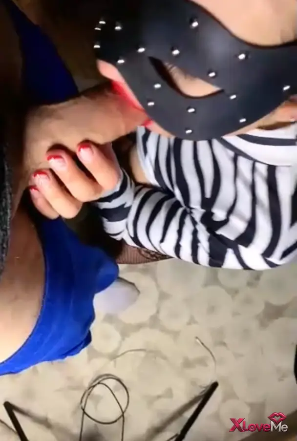 HDx Porno — Canlı Seks Öykü saksko çekip sex yaptı
