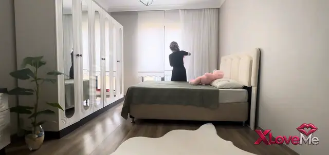Hizmetçi Porno — Fatma ile her telden ifşa Yatak odasını toplayıp mutfağa girişti — Fatma ile Her Telden