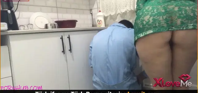 Konulu Porno Eve gelen sucuya sikildim — Mehtap Soykan