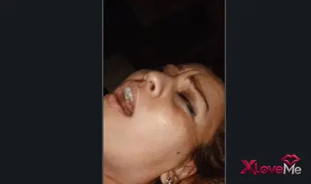 Olgun Porno — Milf hatunu inletiyor