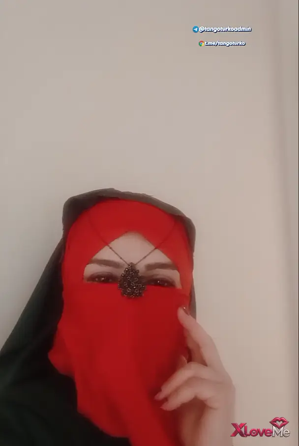 Mistress Nilüfer ifşa – Türbanlı olgun fetiş videolar Vol 15 — Mistress Nilüfer