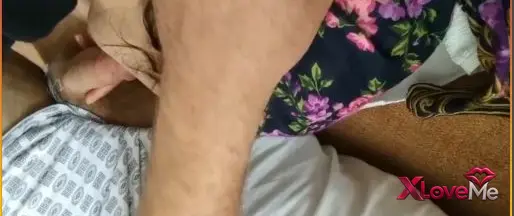 Olgun Porno — Sabah sabah türbanlı karısını sikiyor