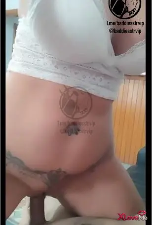 Kısa Porno — Tango Eviva porno Çivi gibi sike amını sürttü