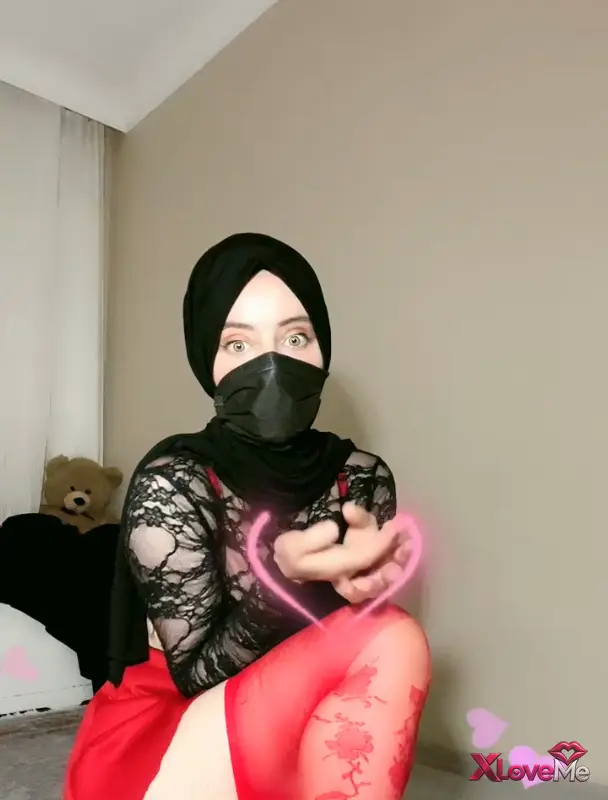 Canlı Yayınlar — Türbanlı Boncuk ifşa Çok sağlam fiziği var — Türbanlı Boncuk