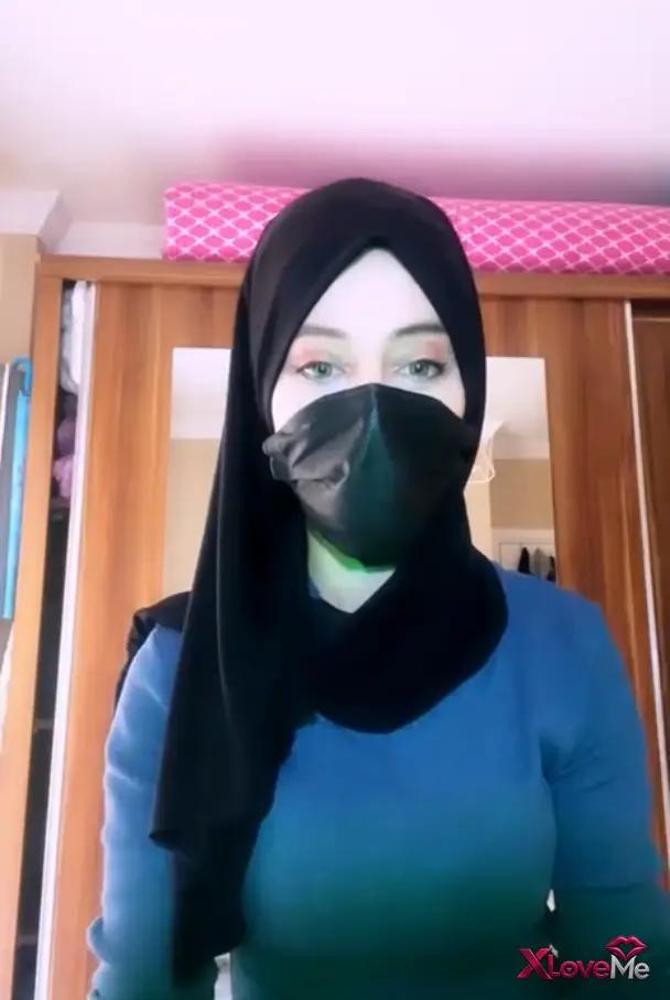Türbanlı Boncuk ifşa Yatak odasında yaptığı canlı yayın — Türbanlı Boncuk