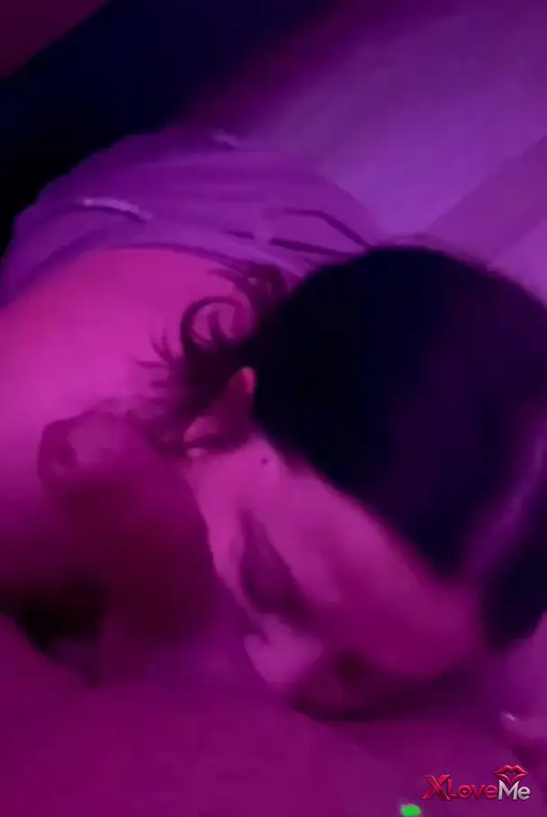 Zeynep Nur Maviş Porno Kol gibi yarağa sakso çekti — Zeynep Nur Maviş