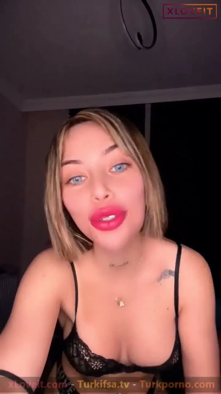 Ada Lara ifşa Uzun soluklu yayında sakso show yaptı — Tango Ada Lara — Canlı Yayınlar