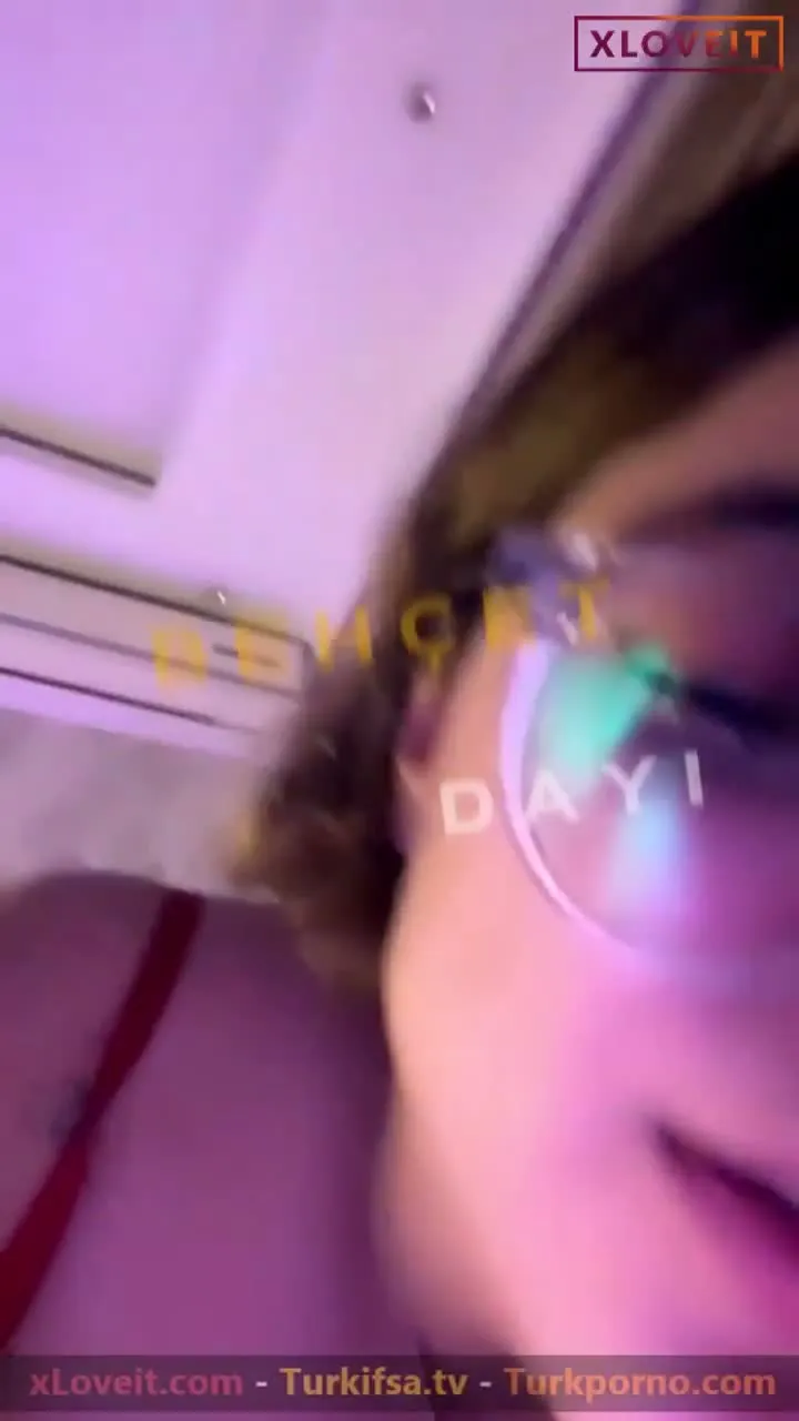 HD Porno Tango Doa sikicisinin yarrağını ağzına aldı — Tango Doa — Amatör Porno