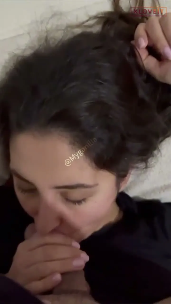 Liseli Sakso – Güzeller güzeli kızın ağzına verdi — Amatör Porno