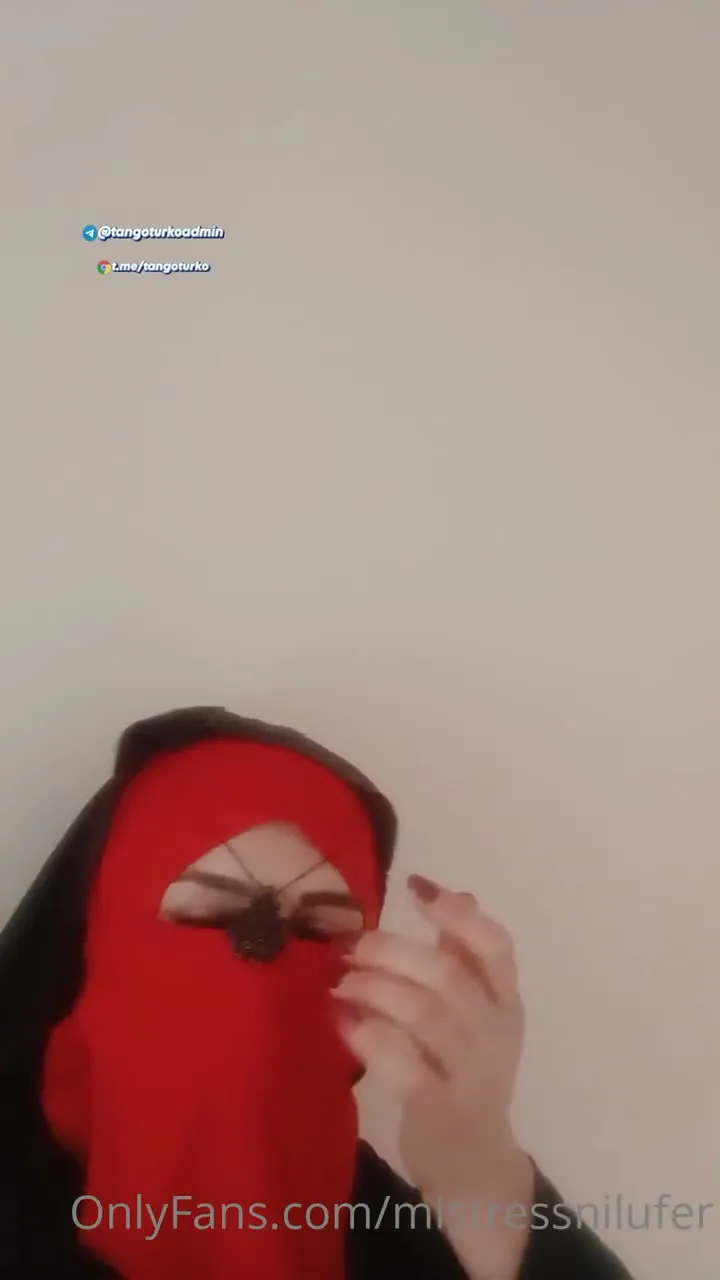 Mistress Nilüfer ifşa – Türbanlı olgun fetiş videolar Vol 15 — Mistress Nilüfer — Türk ifşa