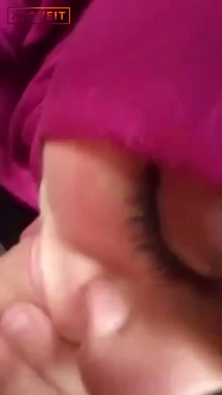 Ormanda türbanlının ağzına veriyor — Amatör Porno