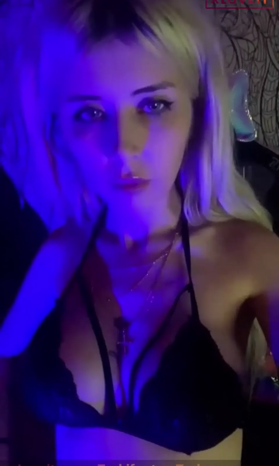Polin ifşa Sexy hatundan yayın seyret — Canlı Yayınlar