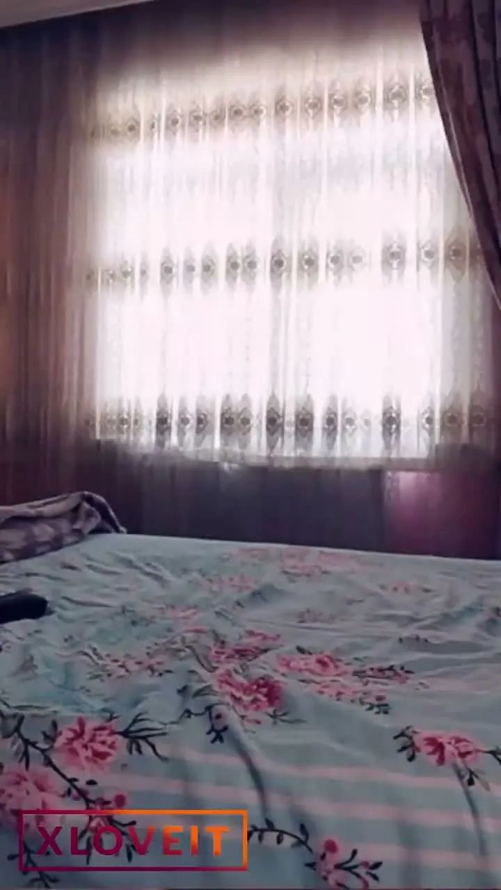 Sexy Ateşli hatun azıp yayın açmış — Türk ifşa
