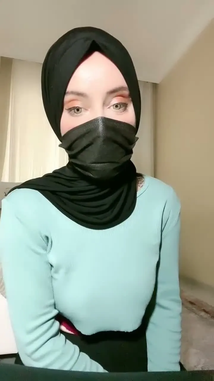 Türbanlı Boncuk ifşa Seksi kapalı kız yayın yaptı — Türbanlı Boncuk — Canlı Yayınlar