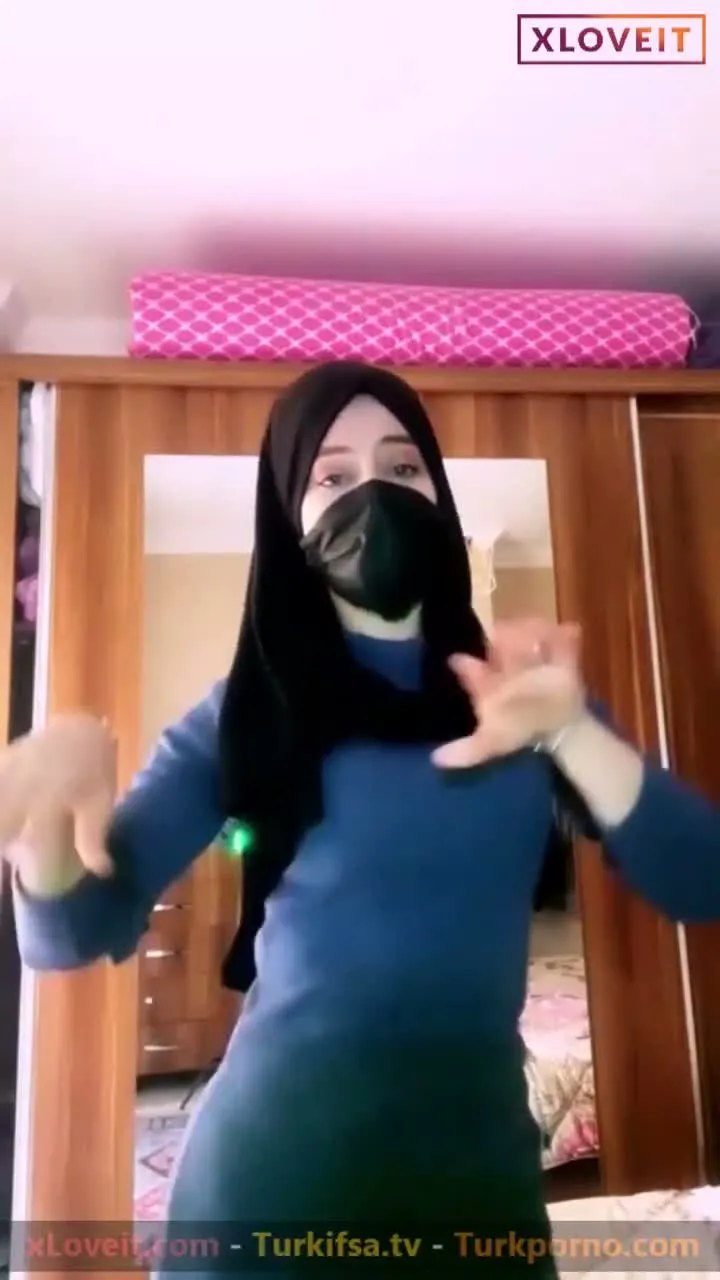 Türbanlı Boncuk ifşa Yatak odasında yaptığı canlı yayın — Türbanlı Boncuk — Canlı Yayınlar