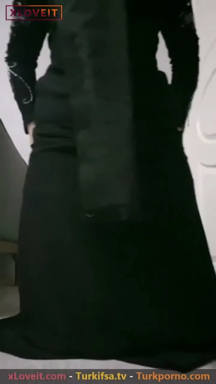Türbanlı ifşa Türk dul olgun kadından video — Türk ifşa