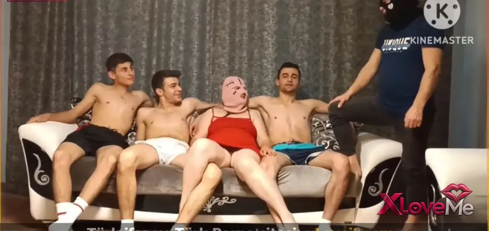 Türk porno film izle Nurten hanımı 3 genç sikiyor — Amatör Porno